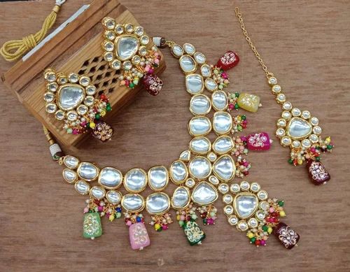 Party Wear Kundan Necklace Set, Packaging Type : Velvet Box