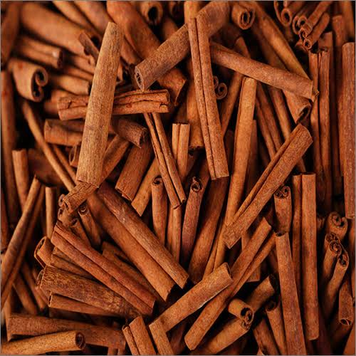 Raw Common Cinnamon Stick for Cooking