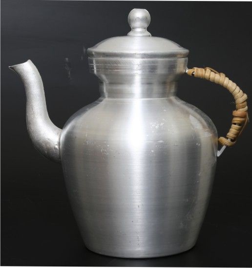 Aluminium Bhutani Kettles for Seving Tea