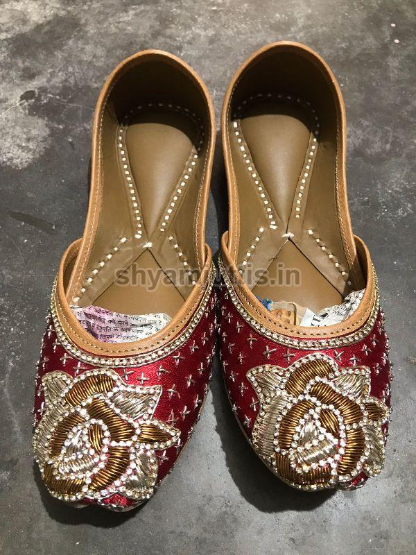 Ladies Party Wear Punjabi Jutti