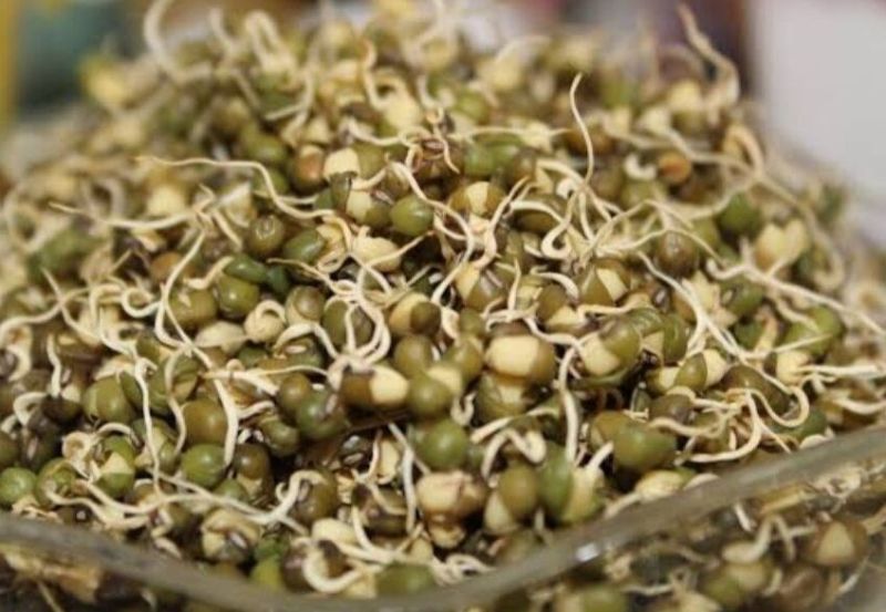 Natural Dehydrated Moong Sprouts for Cooking, Spices