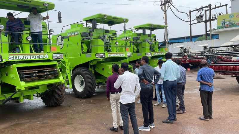 Surindera 930 Leopard Combine Harvester