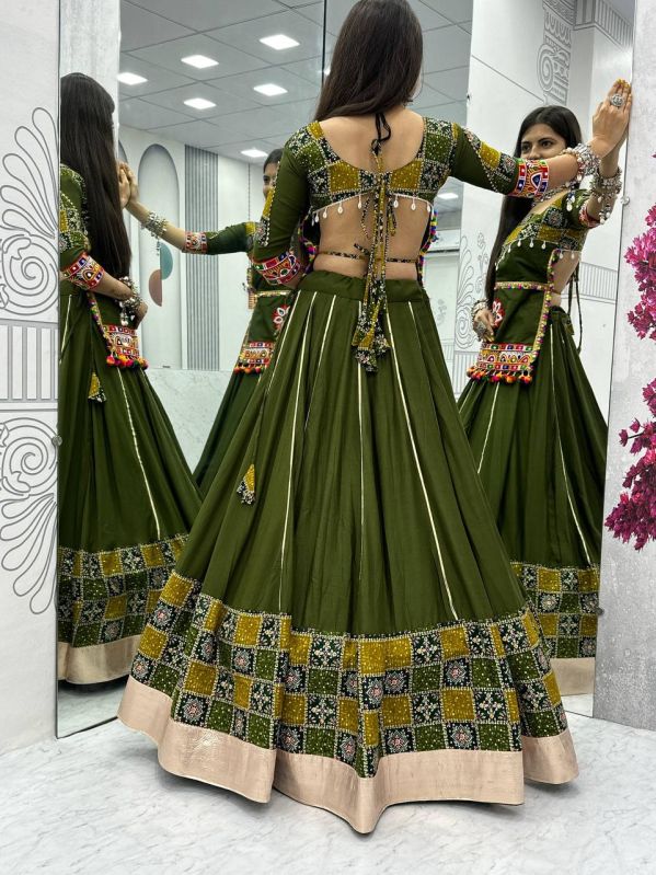 Ladies Chaniya Choli