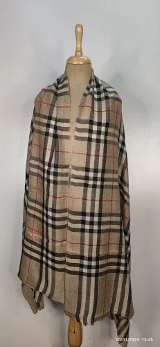 Check Print Ladies Woolen Shawl