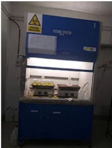 4x2x2 Ft Fume Cupboard