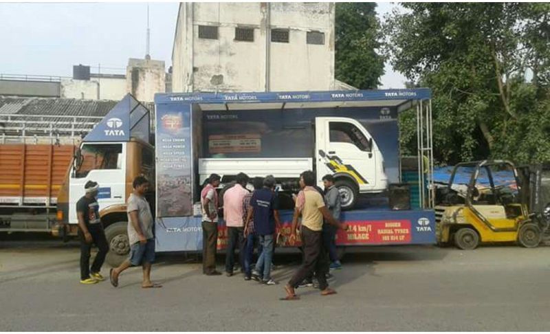 Vehicle Branding Avertising Service