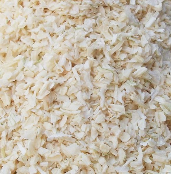 dehydrated white onion minced