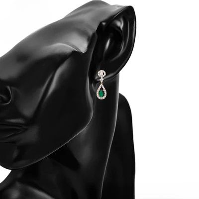 Emerald Teardrop Woman Earrings