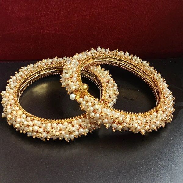 Lavanya Temple Woman Kada