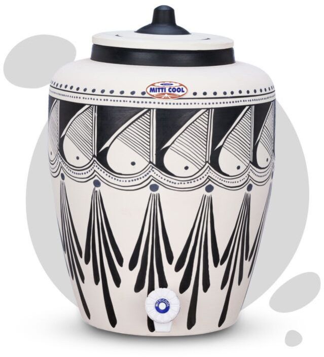 Clay Water Pot – Black Spade Design 13 Liter