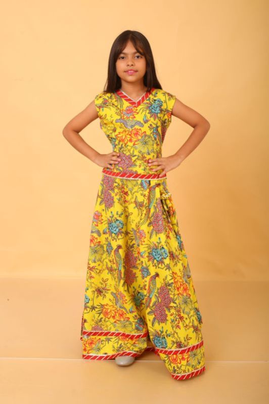 Girls Floral Printed Lehenga Choli Set