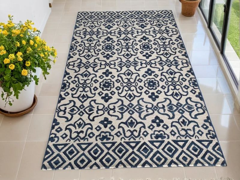 Modern Floral Woolen Carpet