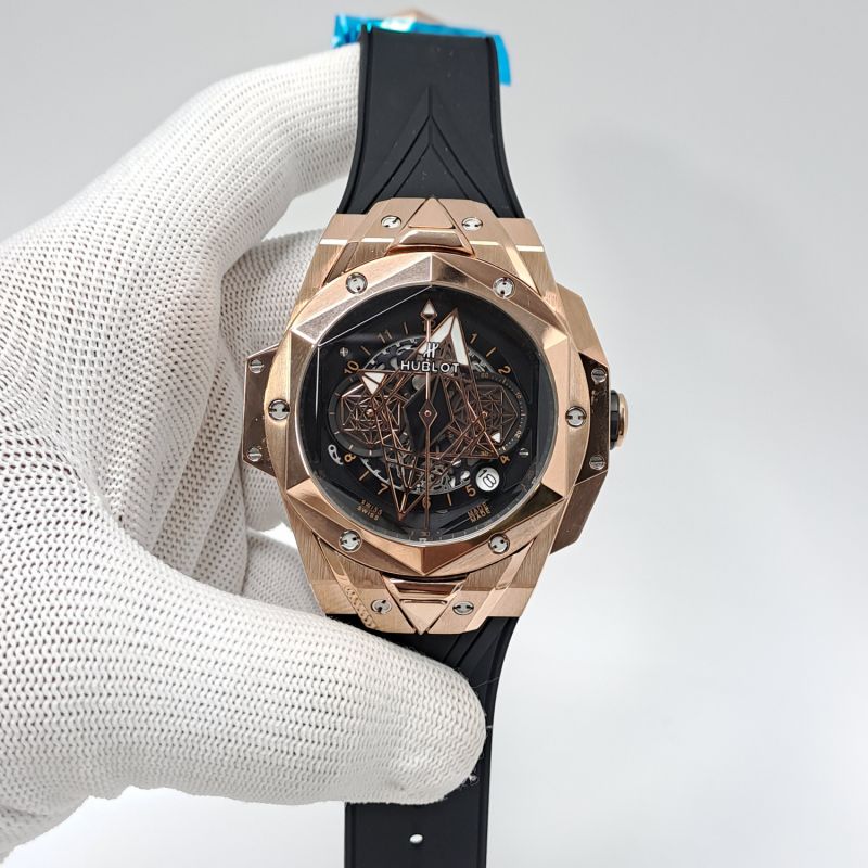 Hublot Big Bang Unico Sang Rose Gold Black Dial Black Rubber Strap Swiss Watch
