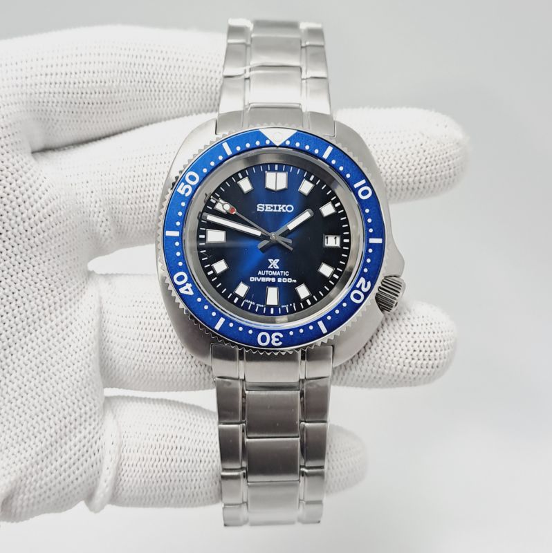 Seiko Prospex the Captain Willard 200m Divers Blue Dial Swiss Automatic Watch