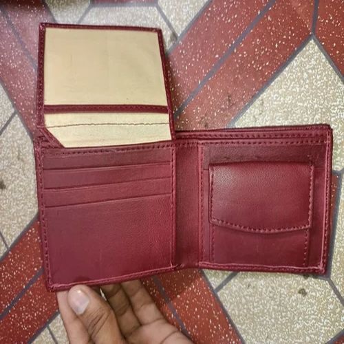 Plain Mens Red Leather Wallets Bohemian, Technics : Machine Made