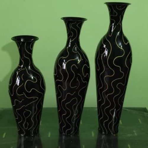 Polished Decorative Iron Flower Vase, Color : Black Standard