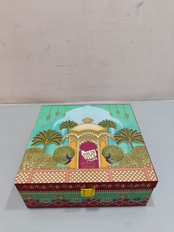 Anmol Uphar Gift Box