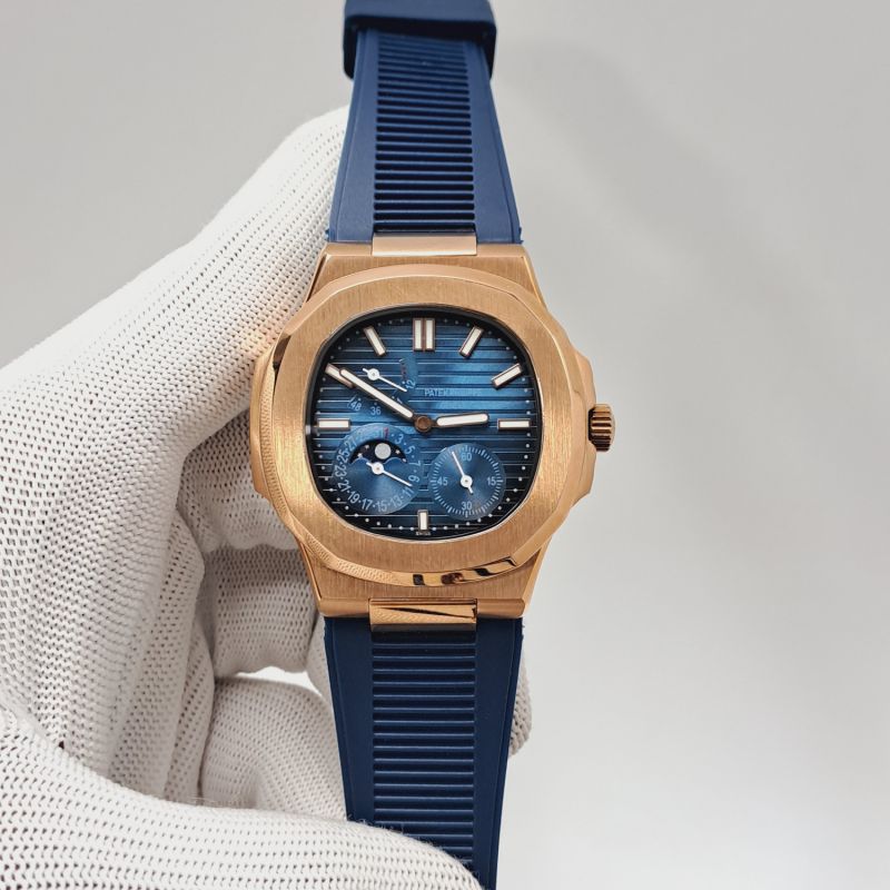 Patek Philippe Aquanaut Rose Gold Blue Dial Blue Rubber Strap Swiss Automatic Watch