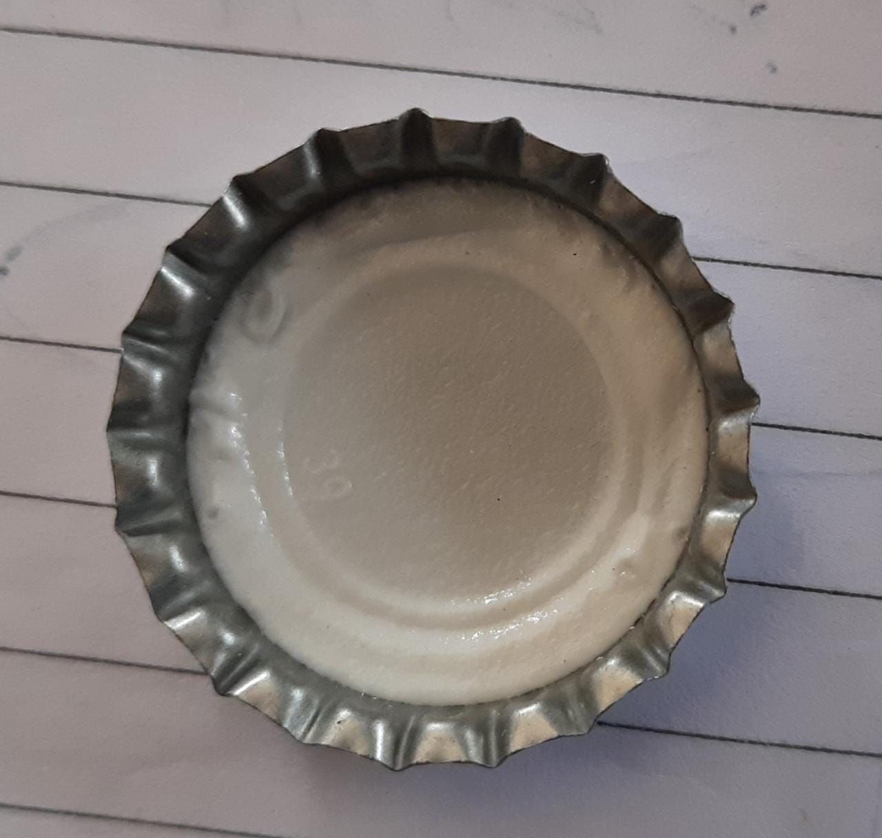 Metal Plain Soft Drink Crown Cap