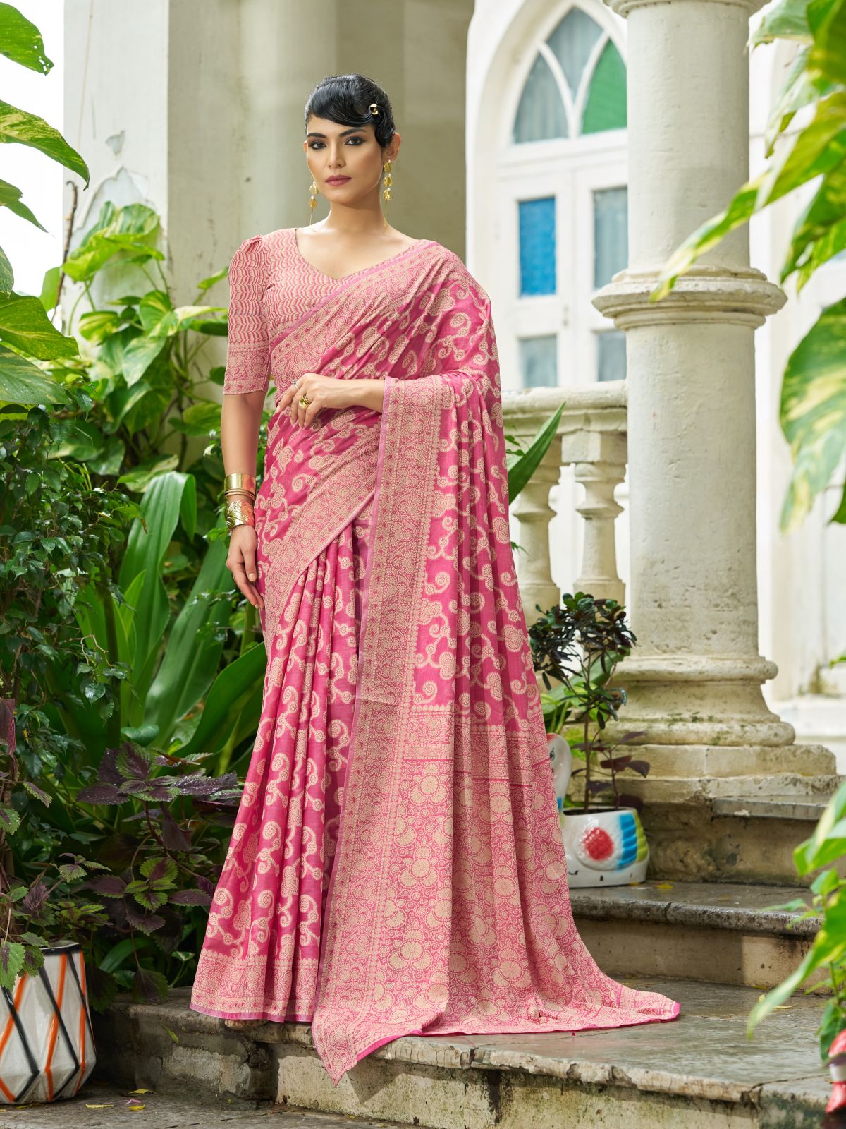 Ladies Pink Cotton Luckhanvi Sarees