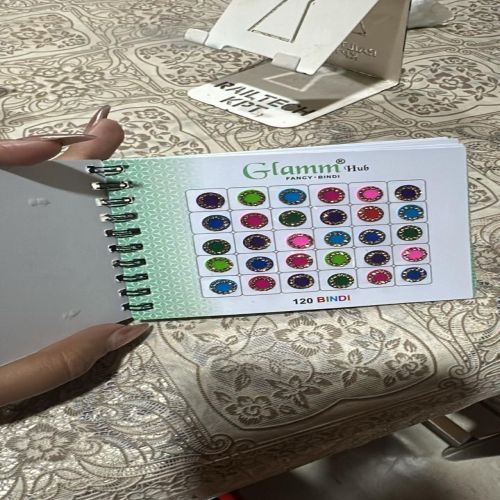 Glamm Hub Mini Bindi Book