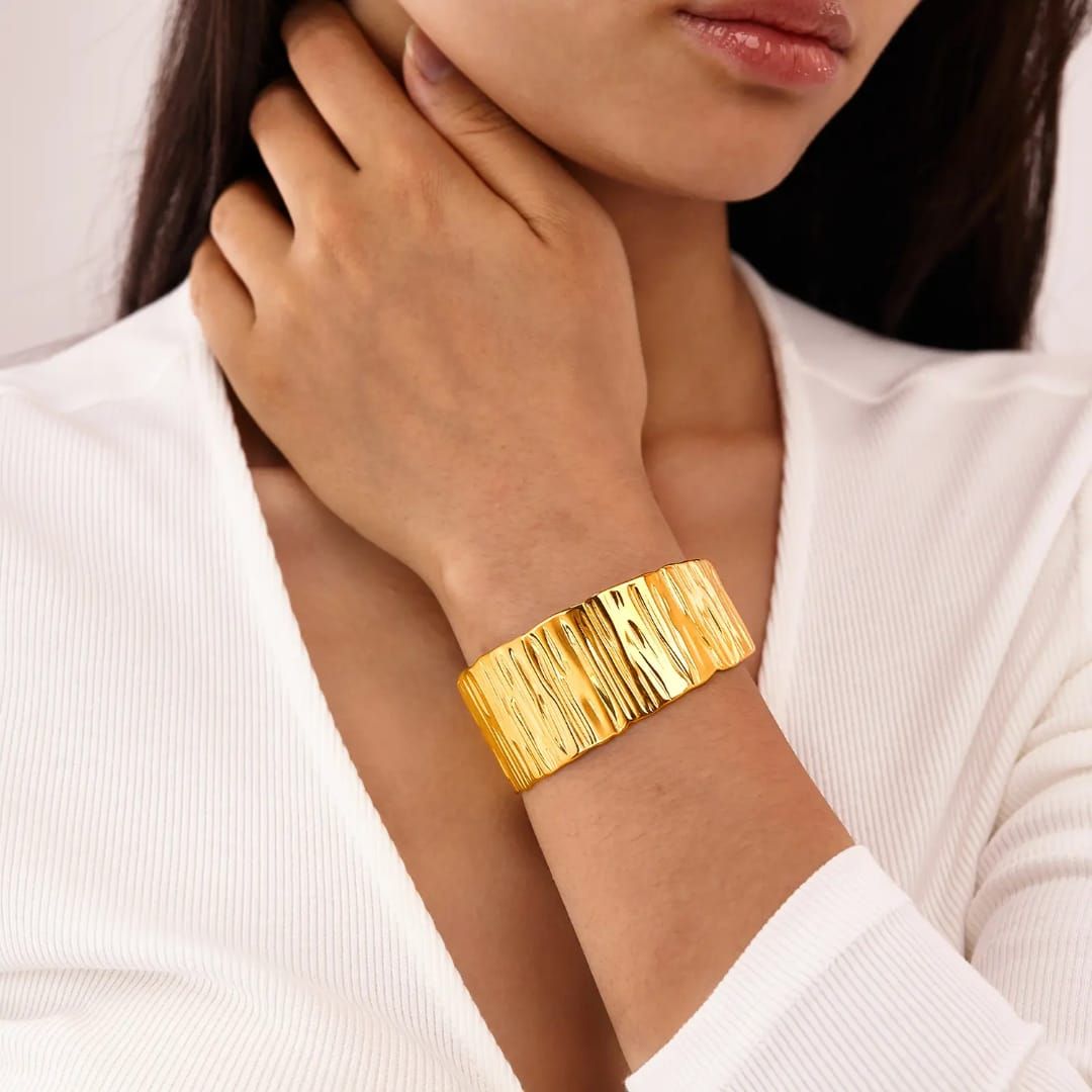 Brass Ridge Band Cuff Bracelet