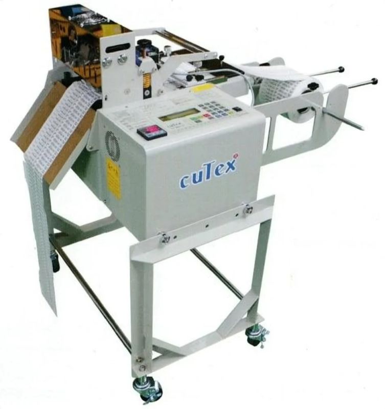 Washing Label Cutter Machine