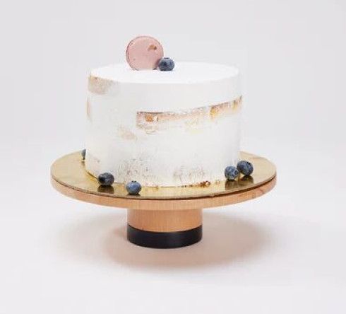 Bask Cake Stand