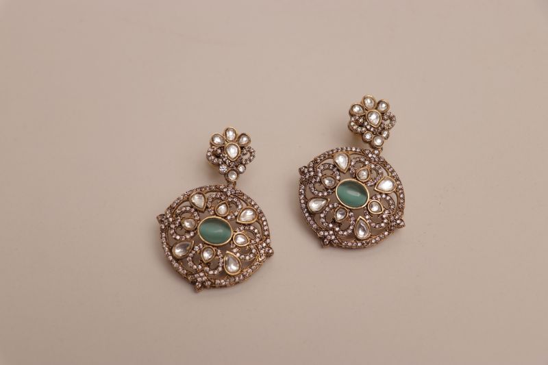 Art No. 930 Short Kundan Necklace Set