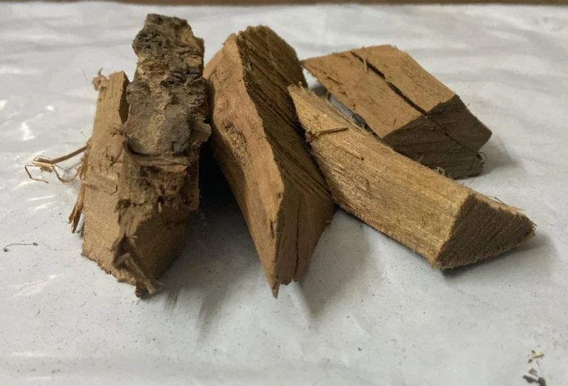 Brown Dried Arjuna Bark