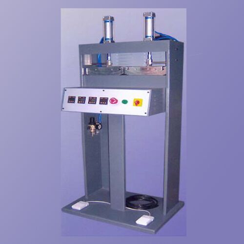 Toe Puff Attaching Machine