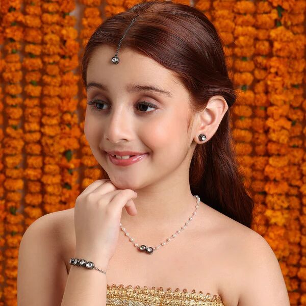 KIDS ROUND KUNDAN JEWELRY SET IN SILVER PLATED