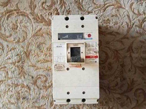 CUTLER HAMMER ND 50K 1200A 3 POLE CIRCUIT BREAKER