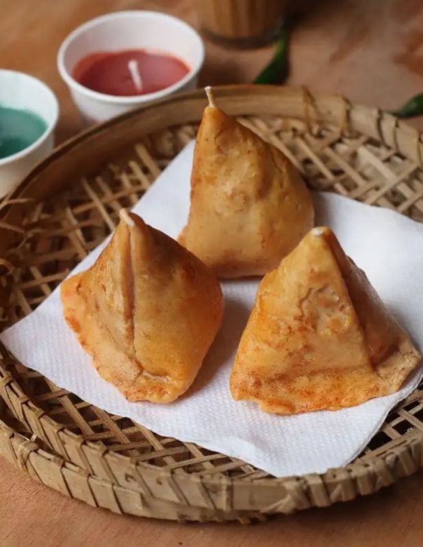 Soy Wax Samosa Candle