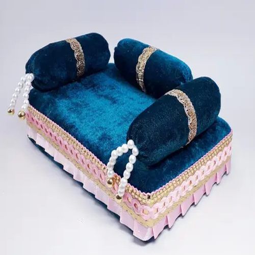 Voguish Puja Singhasan