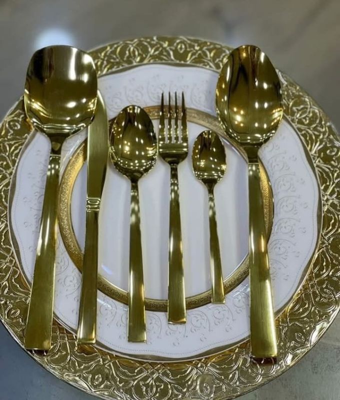 Opulent Gold Plated Dining Spoon Set – Luxury Tableware Collection