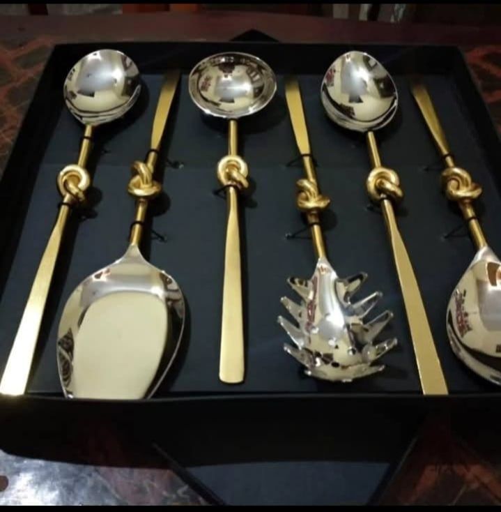 Premium Gold Finish Spoon Set – Elegant Dining Essentials