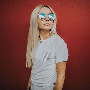 Women Plain White Tshirt