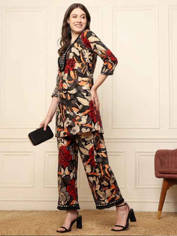 ABSTRACT FLORAL PRINTED WOMEN CO-ORD SET
