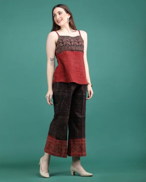 Women Rust Batikprint Top