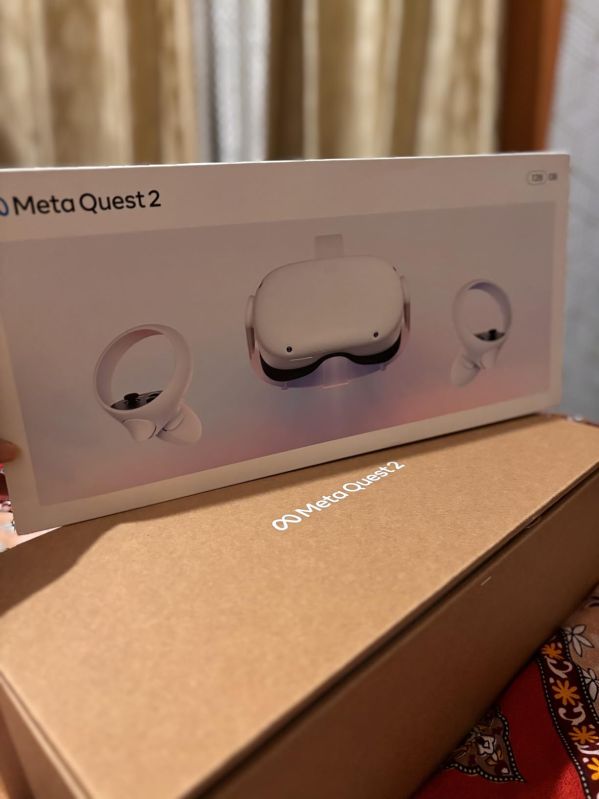 Meta Oculus Quest 2 128GB Advanced VR Headset White