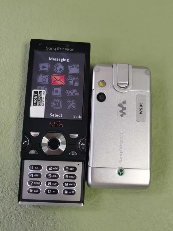 Sony Ericsson w910 Mobile Phone