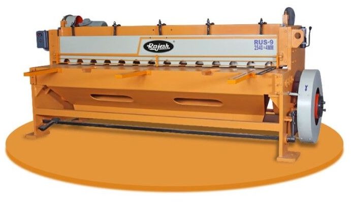 Mechanical Under Crank Shearing Machine