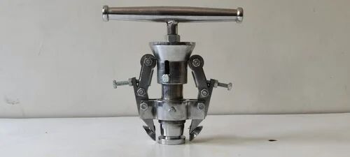 15 Kg Oil Tin Sealing Machine