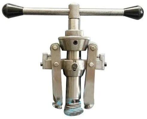 15kg Manual Oil Tin Cap Sealing Machine