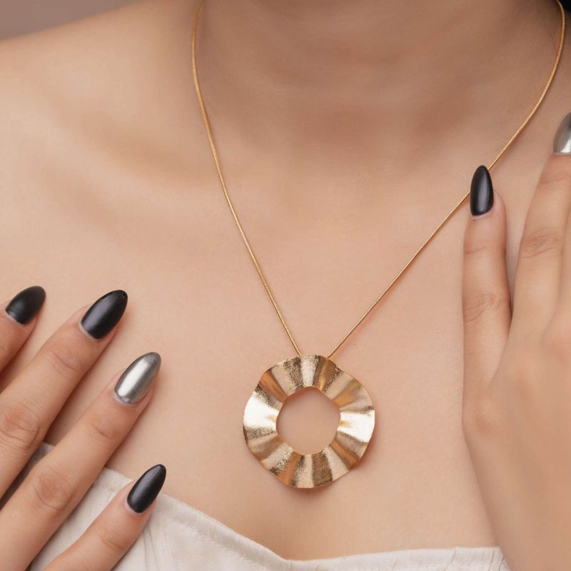 Anse Women Neckpiece