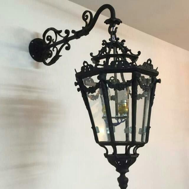 Cast Aluminium Lamps