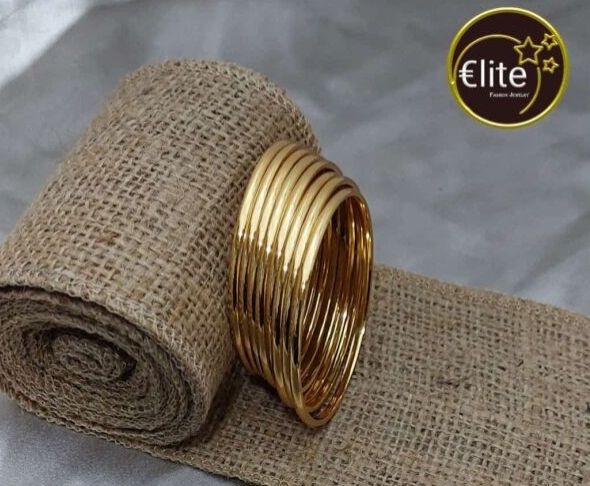 Women Elite Plain Gold Polish Bangle Set