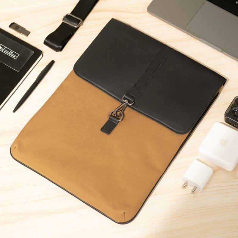 Albert Laptop Sleeve