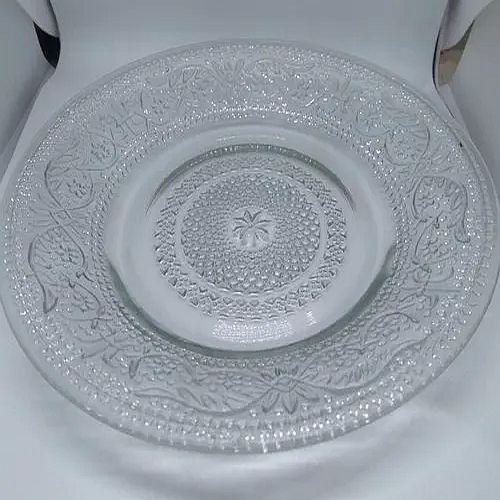 Polished Decorative Transparent Glass Serving Plate, Shape : Round